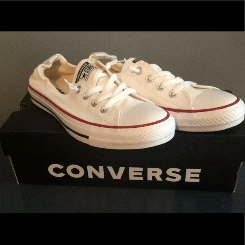 SOLD SOLD SOLDConverse women’s size 9.5 NEW IN BOX